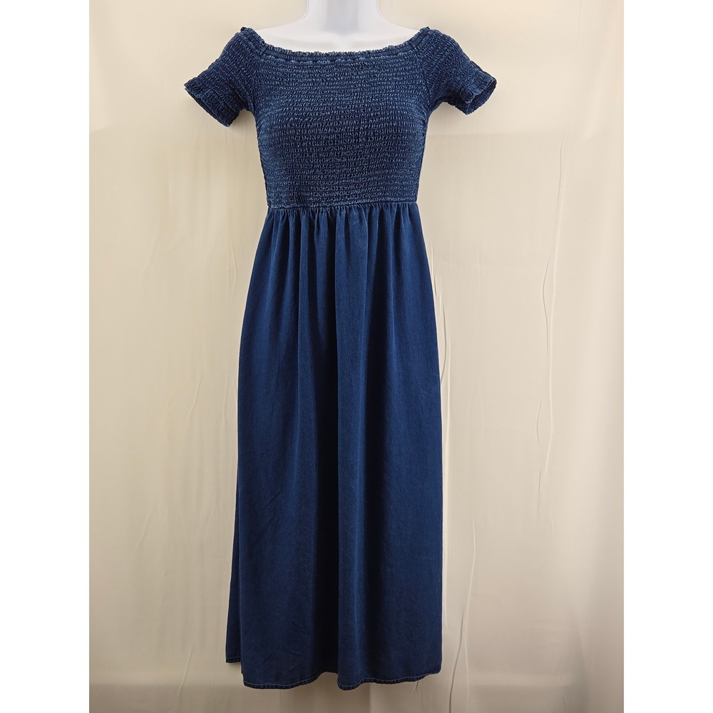 Old Navy XS Smocked Blue Milkmaid Midi Dress Chambray Off-the-Shoulder Coastal